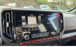 Nissan Frontier PRO-4X Crew Cab 4x4 2026
