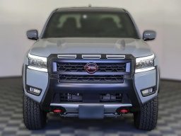 Nissan Frontier PRO-4X Crew Cab 4x4 2025
