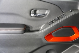 Nissan Frontier PRO-4X Crew Cab 4x4 2025