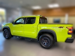 Nissan Frontier PRO-4X Crew Cab 4x4 2026