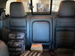 Nissan Frontier PRO-4X Crew Cab 4x4 2026