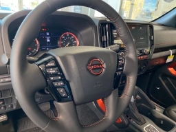 Nissan Frontier PRO-4X Crew Cab 4x4 2026