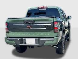 Nissan Frontier PRO-4X w/R Package Crew Cab 4x4 2026