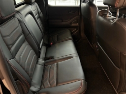 Nissan Frontier PRO-4X w/R Package Crew Cab 4x4 2026