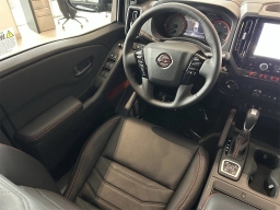 Nissan Frontier PRO-4X w/R Package Crew Cab 4x4 2026