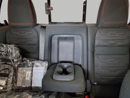 Nissan Frontier PRO-4X Crew Cab 4x4 2026