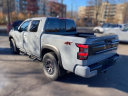 Nissan Frontier PRO-4X Crew Cab 4x4 2026