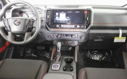 Nissan Frontier PRO-4X Crew Cab 4x4 2026