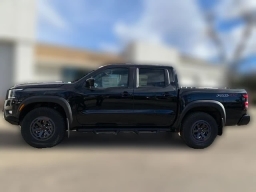 Nissan Frontier PRO-4X Crew Cab 4x4 2026