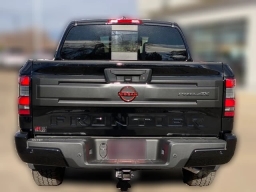 Nissan Frontier PRO-4X Crew Cab 4x4 2026