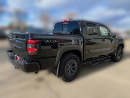 Nissan Frontier PRO-4X Crew Cab 4x4 2026