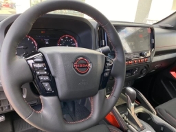 Nissan Frontier PRO-4X Crew Cab 4x4 2026