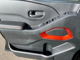 Nissan Frontier PRO-4X Crew Cab 4x4 2026