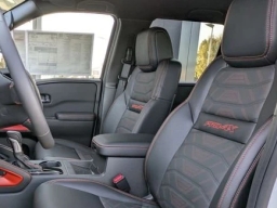 Nissan Frontier PRO-4X Crew Cab 4x4 2025