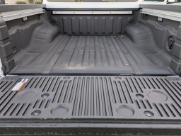 Nissan Frontier PRO-4X Crew Cab 4x4 2025