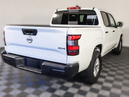 Nissan Frontier S Crew Cab 4x4 2025