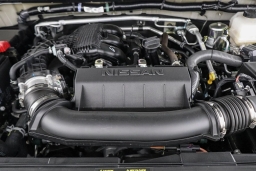 Nissan Frontier S Crew Cab 4x4 2025