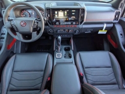 Nissan Frontier PRO-4X Crew Cab 4x4 2026