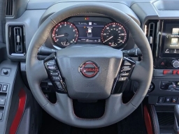 Nissan Frontier PRO-4X Crew Cab 4x4 2026