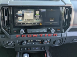 Nissan Frontier PRO-4X Crew Cab 4x4 2026