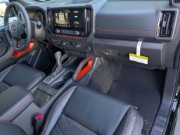 Nissan Frontier PRO-4X Crew Cab 4x4 2026