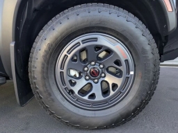 Nissan Frontier PRO-4X Crew Cab 4x4 2026