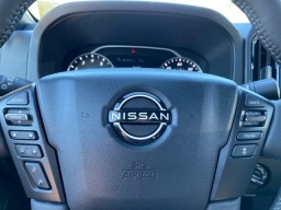 Nissan Frontier SV Crew Cab 4x4 2026