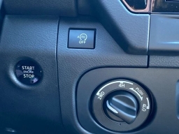 Nissan Frontier SV Crew Cab 4x4 2026
