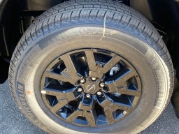 Nissan Frontier SV Crew Cab 4x4 2026