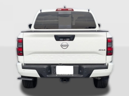 Nissan Frontier SV Crew Cab 4x4 2026