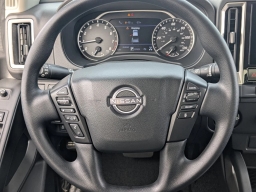 Nissan Frontier SV Crew Cab 4x4 2026