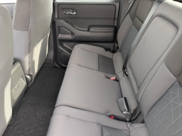 Nissan Frontier SV Crew Cab 4x4 2026