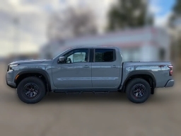 Nissan Frontier PRO-4X Crew Cab 4x4 2026