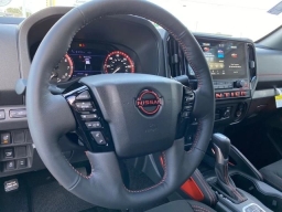 Nissan Frontier PRO-4X Crew Cab 4x4 2026