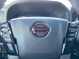 Nissan Frontier PRO-4X Crew Cab 4x4 2026