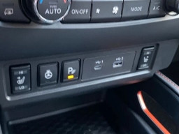 Nissan Frontier PRO-4X Crew Cab 4x4 2026