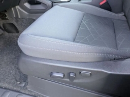 Nissan Frontier SV Crew Cab 4x4 2026