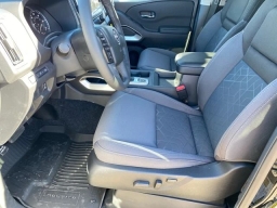 Nissan Frontier SV Crew Cab 4x4 2026