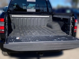 Nissan Frontier SV Crew Cab 4x4 2026