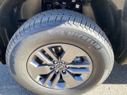 Nissan Frontier SV Crew Cab 4x4 2026