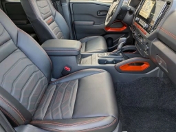 Nissan Frontier PRO-4X Crew Cab 4x4 Long Bed 2026
