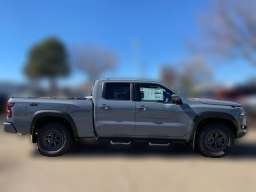 Nissan Frontier PRO-4X Crew Cab 4x4 Long Bed 2026