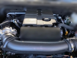 Nissan Frontier PRO-4X Crew Cab 4x4 Long Bed 2026