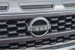 Nissan Frontier SV Crew Cab 4x4 Long Bed 2026