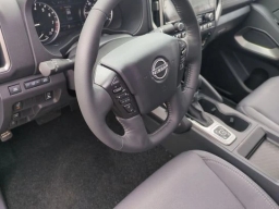 Nissan Frontier SV Crew Cab 4x4 Long Bed 2026