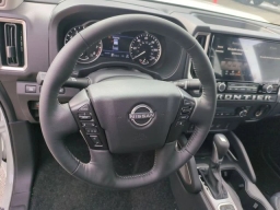 Nissan Frontier SV Crew Cab 4x4 Long Bed 2026