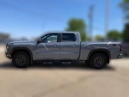 Nissan Frontier PRO-4X Crew Cab 4x4 Long Bed 2026