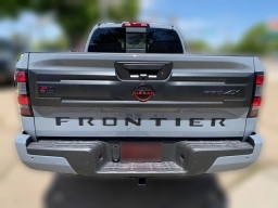 Nissan Frontier PRO-4X Crew Cab 4x4 Long Bed 2026