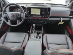 Nissan Frontier PRO-4X Crew Cab 4x4 Long Bed 2026