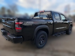 Nissan Frontier PRO-4X Crew Cab 4x4 Long Bed 2026